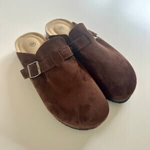 NEW Women’s chocolate Brown suede like clogs sandals 40 EU size 9